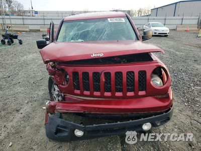 Piąte zdjęcie samochodu w środku: 2016 JEEP PATRIOT SPORT VIN:1C4NJPBB7GD603377 - miniatura