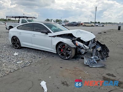 Czwarte zdjęcie samochodu z boku: 2024 AUDI S5 PREMIUM PLUS VIN:WAUC4CF5XRA108426 - miniatura