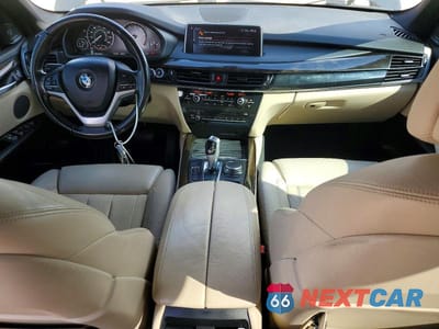 Zdjęcie 8 z 13 samochodu: 2017 BMW X5 XDRIVE35I VIN:5UXKR0C59H0U49919 - miniatura