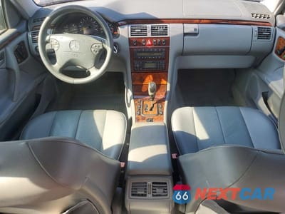 Zdjęcie 8 z 11 samochodu: 2003 MERCEDES-BENZ E 320 4MATIC VIN:WDBJH82J23X084088 - miniatura