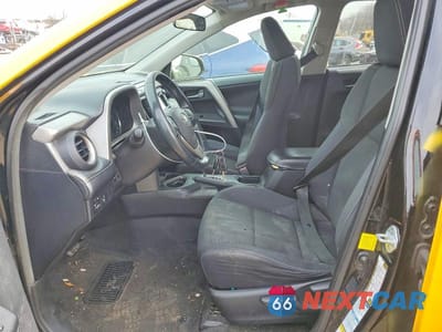 Zdjęcie 7 z 13 samochodu: 2016 TOYOTA RAV4 XLE VIN:2T3RFREV3GW478286 - miniatura
