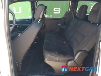 Zdjęcie 11 z 14 samochodu: 2018 DODGE GRAND CARAVAN SE VIN:2C4RDGBG2JR152917 - miniatura