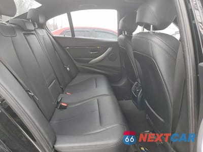 Zdjęcie 10 z 13 samochodu: 2018 BMW 330 XI VIN:WBA8D9C5XJA614744 - miniatura