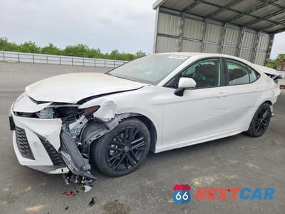 2025 TOYOTA CAMRY SE 4T1DAACK9SU154795 - główne zdjęcie licytacji z USA - miniatura