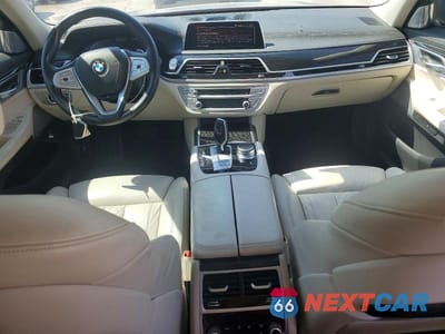 Zdjęcie 8 z 12 samochodu: 2020 BMW 740 XI VIN:WBA7T4C0XLGF97081 - miniatura