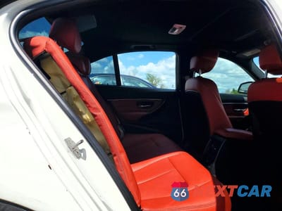 Zdjęcie 10 z 12 samochodu: 2013 BMW 335 XI VIN:WBA3B9C50DF140455 - miniatura