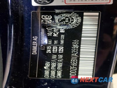 Zdjęcie 12 z 12 samochodu: 2018 MERCEDES-BENZ E 43 4MATIC AMG VIN:WDDZF6EBXJA355486 - miniatura