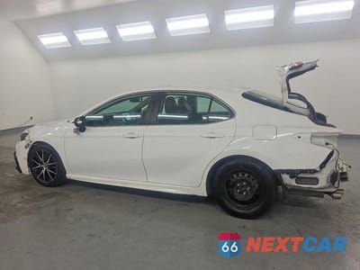 Drugie zdjęcie samochodu z przodu: 2022 TOYOTA CAMRY HYBRID SE VIN:4T1S31AK6NU586625 - miniatura