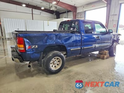 Trzecie zdjęcie samochodu z tyłu: 2000 CHEVROLET SILVERADO K1500 VIN:1GCEK19T6YE388465 - miniatura