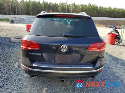 Zdjęcie 6 z 12 samochodu: 2016 VOLKSWAGEN TOUAREG TDI VIN:WVGEP9BP7GD004254 - miniatura