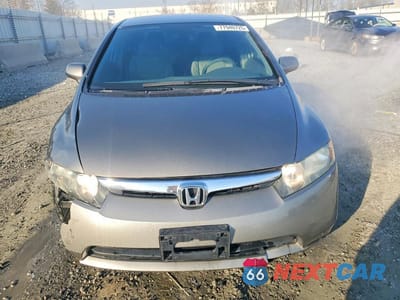 Piąte zdjęcie samochodu w środku: 2006 HONDA CIVIC LX VIN:1HGFA16506L117747 - miniatura