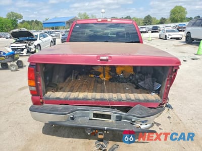 Zdjęcie 6 z 12 samochodu: 2005 GMC NEW SIERRA C1500 VIN:2GTEC13T751228064 - miniatura