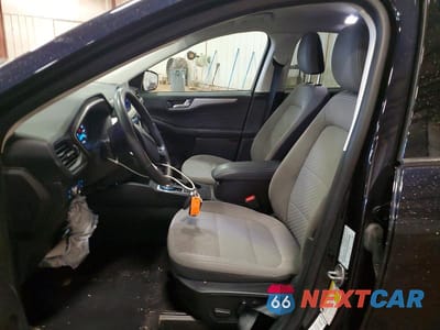 Zdjęcie 7 z 13 samochodu: 2021 FORD ESCAPE SE VIN:1FMCU9BZ0MUB11370 - miniatura