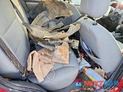 Zdjęcie 13 z 13 samochodu: 2006 FORD ESCAPE XLT VIN:1FMYU93136KA72545 - miniatura