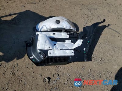 Zdjęcie 13 z 14 samochodu: 2024 KIA SELTOS SX VIN:KNDETCA76R7556165 - miniatura