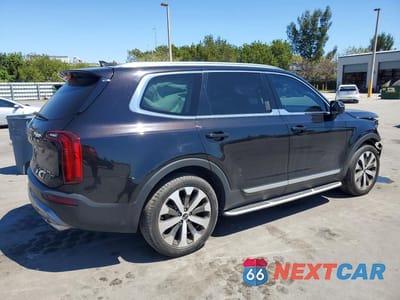 Trzecie zdjęcie samochodu z tyłu: 2021 KIA TELLURIDE EX VIN:5XYP34HC3MG123240 - miniatura