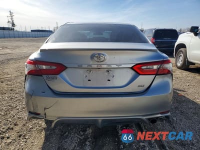 Zdjęcie 6 z 12 samochodu: 2018 TOYOTA CAMRY SE VIN:4T1B11HK8JU516033 - miniatura