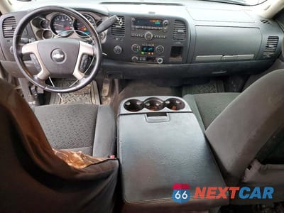 Zdjęcie 8 z 11 samochodu: 2007 CHEVROLET SILVERADO K1500 VIN:1GCEK19017Z500683 - miniatura