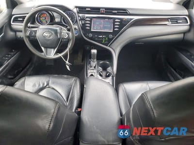 Zdjęcie 8 z 11 samochodu: 2018 TOYOTA CAMRY HYBRID LE VIN:4T1B31HK5JU503198 - miniatura