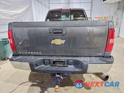 Zdjęcie 6 z 12 samochodu: 2011 CHEVROLET SILVERADO K2500 HEAVY DUTY LTZ VIN:1GC2KYE83BZ354576 - miniatura