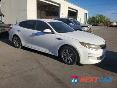 Czwarte zdjęcie samochodu z boku: 2018 KIA OPTIMA LX VIN:5XXGT4L38JG228539 - miniatura