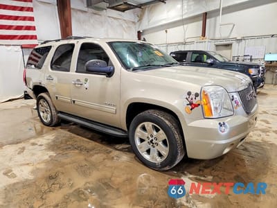 Czwarte zdjęcie samochodu z boku: 2013 GMC YUKON SLT VIN:1GKS2CE0XDR149647 - miniatura