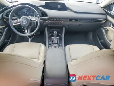 Zdjęcie 8 z 12 samochodu: 2020 MAZDA 3 PREFERRED VIN:JM1BPBDM5L1163271 - miniatura