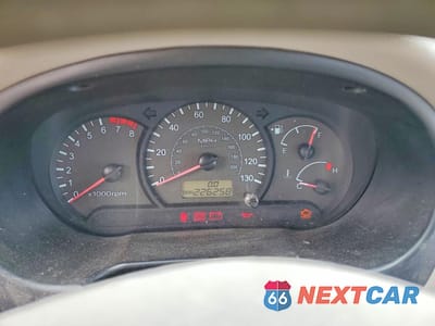 Zdjęcie 9 z 13 samochodu: 2003 HYUNDAI ACCENT GL VIN:KMHCG45C73U460199 - miniatura