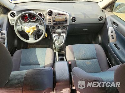 Zdjęcie 8 z 14 samochodu: 2005 TOYOTA MATRIX XR VIN:2T1KR32EX5C353786 - miniatura