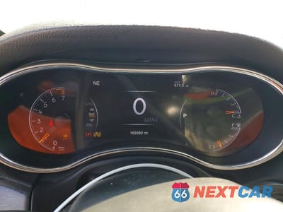 Zdjęcie 9 z 13 samochodu: 2016 JEEP GRAND CHEROKEE LIMITED VIN:1C4RJFBG7GC404200 - miniatura