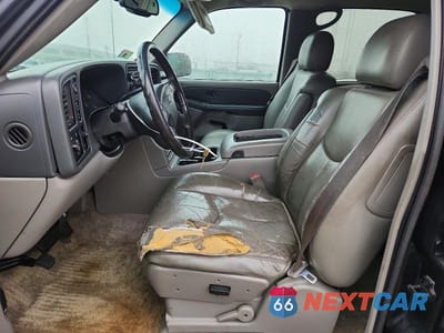 Zdjęcie 7 z 14 samochodu: 2003 CHEVROLET SUBURBAN K1500 VIN:3GNFK16Z63G241813 - miniatura