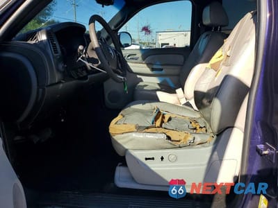 Zdjęcie 7 z 13 samochodu: 2008 GMC SIERRA C1500 VIN:1GTEC14X48Z135340 - miniatura
