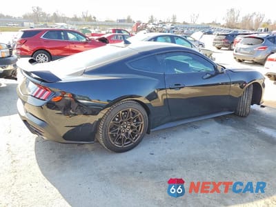 Trzecie zdjęcie samochodu z tyłu: 2024 FORD MUSTANG GT VIN:1FA6P8CF9R5408457 - miniatura