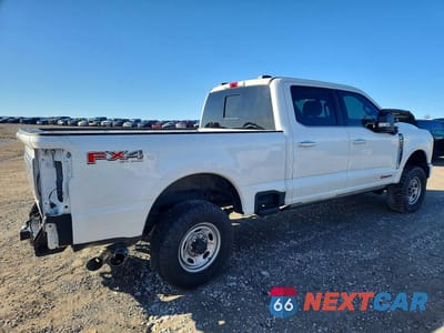 Trzecie zdjęcie samochodu z tyłu: 2025 FORD F250 SUPER DUTY VIN:1FT8W2BM8SEC92421 - miniatura