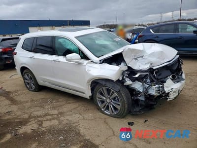 Czwarte zdjęcie samochodu z boku: 2025 CADILLAC XT6 PREMIUM LUXURY VIN:1GYKPDRS4SZ158205 - miniatura