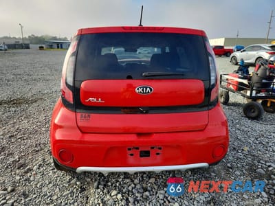 Zdjęcie 6 z 12 samochodu: 2017 KIA SOUL + VIN:KNDJP3A58H7494154 - miniatura