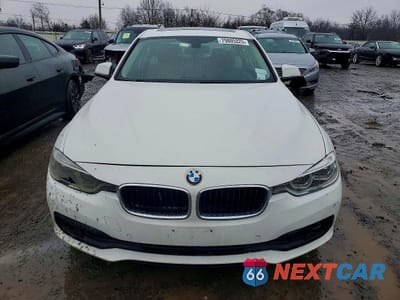 Piąte zdjęcie samochodu w środku: 2018 BMW 320 XI VIN:WBA8E5G50JNU47481 - miniatura