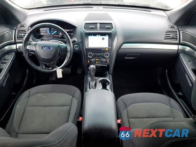 Zdjęcie 8 z 13 samochodu: 2019 FORD EXPLORER XLT VIN:1FM5K8D83KGB46641 - miniatura