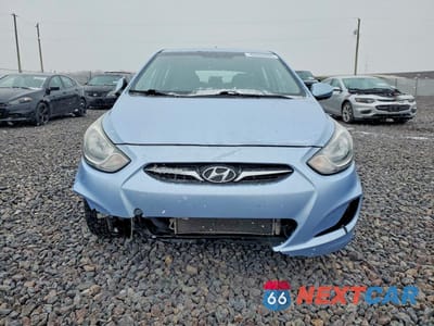 Piąte zdjęcie samochodu w środku: 2012 HYUNDAI ACCENT SE VIN:KMHCU5AE2CU006450 - miniatura