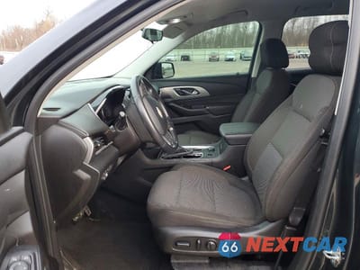 Zdjęcie 7 z 12 samochodu: 2019 CHEVROLET TRAVERSE LT VIN:1GNEVGKW1KJ229549 - miniatura