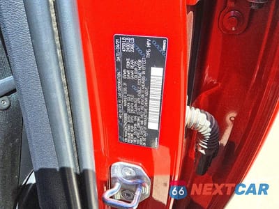 Zdjęcie 13 z 13 samochodu: 2021 VOLVO XC40 T4 MOMENTUM VIN:YV4AC2HK7M2590699 - miniatura
