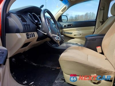 Zdjęcie 7 z 13 samochodu: 2014 TOYOTA TACOMA BASE VIN:5TFTX4CN0EX037961 - miniatura