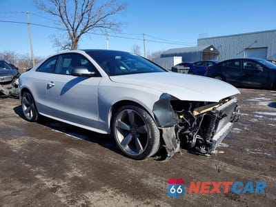 Czwarte zdjęcie samochodu z boku: 2015 AUDI S5 TECHNIK VIN:WAULGBFR2FA032264 - miniatura