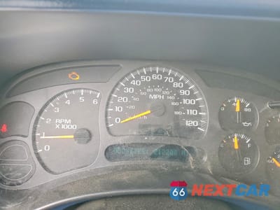 Zdjęcie 9 z 13 samochodu: 2004 CHEVROLET SUBURBAN C1500 VIN:3GNEC16Z04G237797 - miniatura
