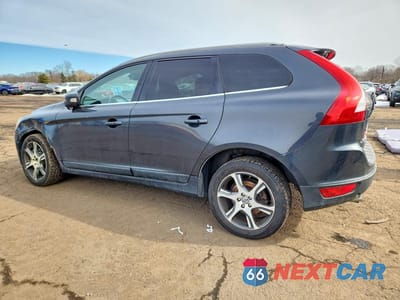 Drugie zdjęcie samochodu z przodu: 2011 VOLVO XC60 T6 VIN:YV4902DZ3B2216912 - miniatura