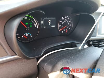 Zdjęcie 9 z 13 samochodu: 2018 KIA OPTIMA PLUG-IN HYBRID EX VIN:KNAGV4LD1J5026131 - miniatura