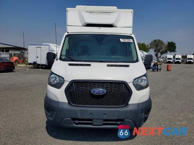 Piąte zdjęcie samochodu w środku: 2020 FORD TRANSIT DELIVERY TRUCK VIN:1FDBW5Z86LKB24937 - miniatura
