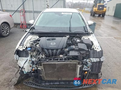 Piąte zdjęcie samochodu w środku: 2022 MAZDA 3 VIN:3MZBPAAL0NM307236 - miniatura