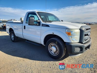 Czwarte zdjęcie samochodu z boku: 2013 FORD F250 SUPER DUTY VIN:1FTBF2A68DEB81878 - miniatura