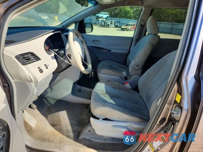 Zdjęcie 7 z 14 samochodu: 2011 TOYOTA SIENNA BASE 7-PASSENGER VIN:5TDKA3DCXBS001202 - miniatura